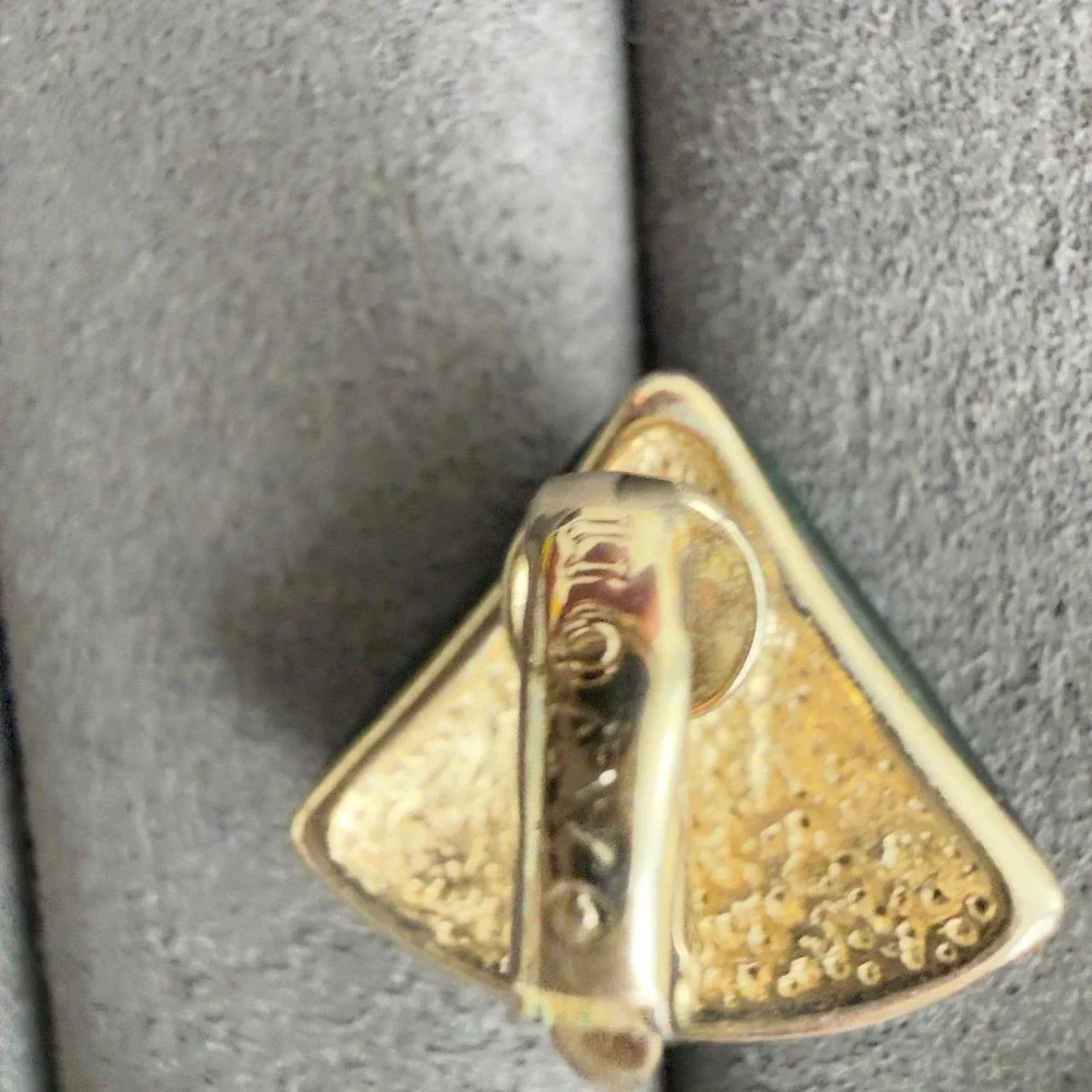 Avon Gold Tone Earrings Green Enamel Fan Geometric Vintage Clip On